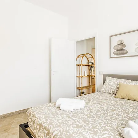 Вилла 'villa Venere Deluxe' 50mt Sea-free Parking-garden